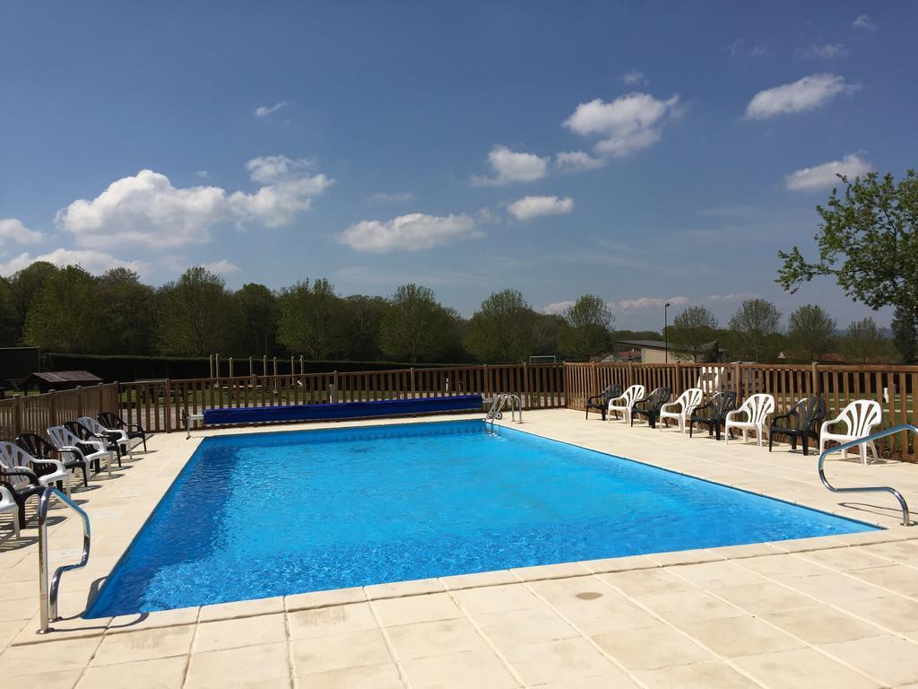 Bulgnéville Camping Porte Des Vosges מראה חיצוני תמונה