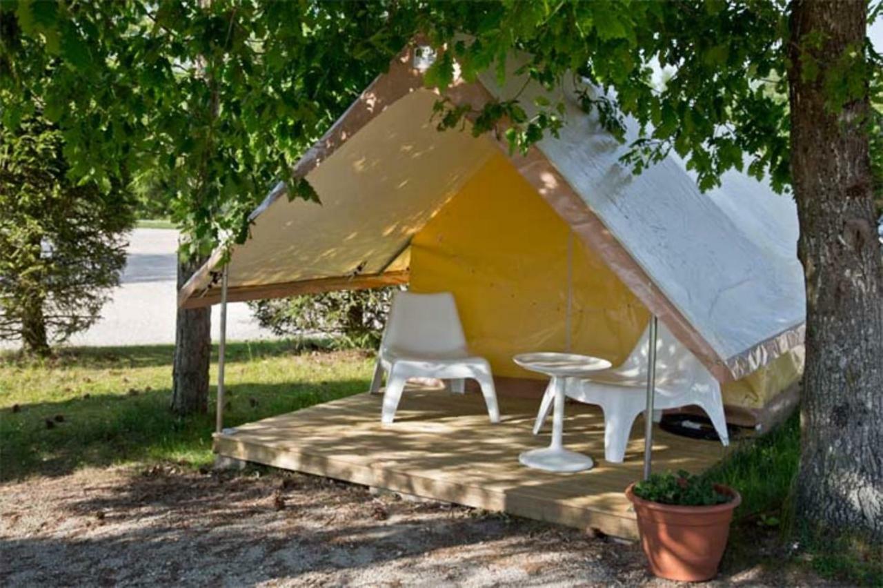 Bulgnéville Camping Porte Des Vosges מראה חיצוני תמונה